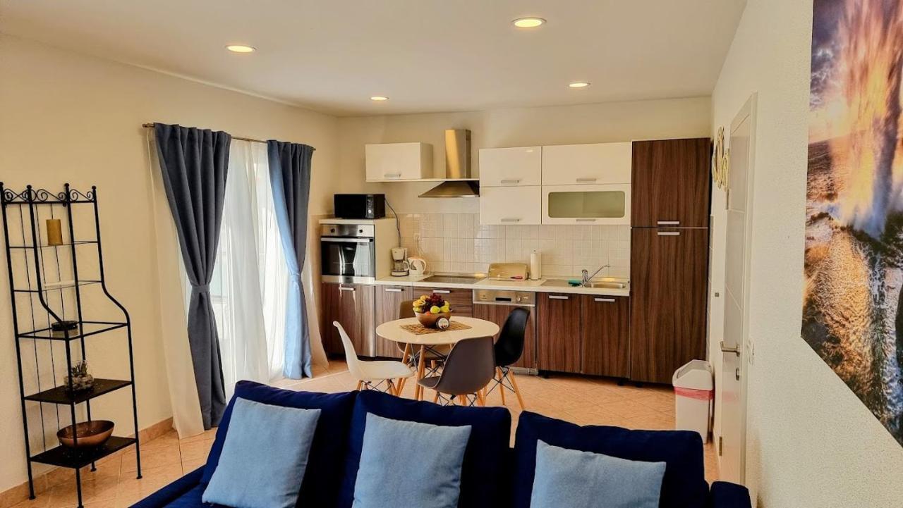 Dorijini Dvori Bed & Breakfast บาชกาโวดา ภายนอก รูปภาพ
