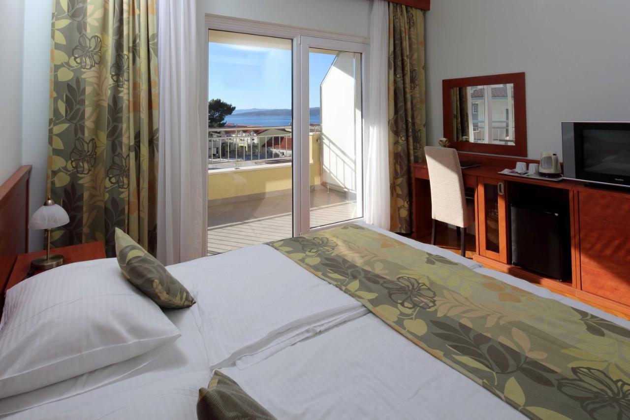 Dorijini Dvori Bed & Breakfast บาชกาโวดา ภายนอก รูปภาพ